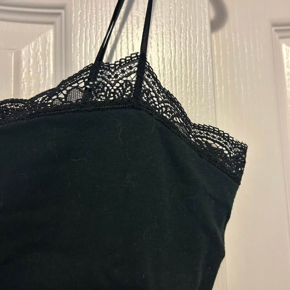 Victoria's Secret black lace trim cami cropped tank top w/ shelf bra woman's L - Picture 2 of 4